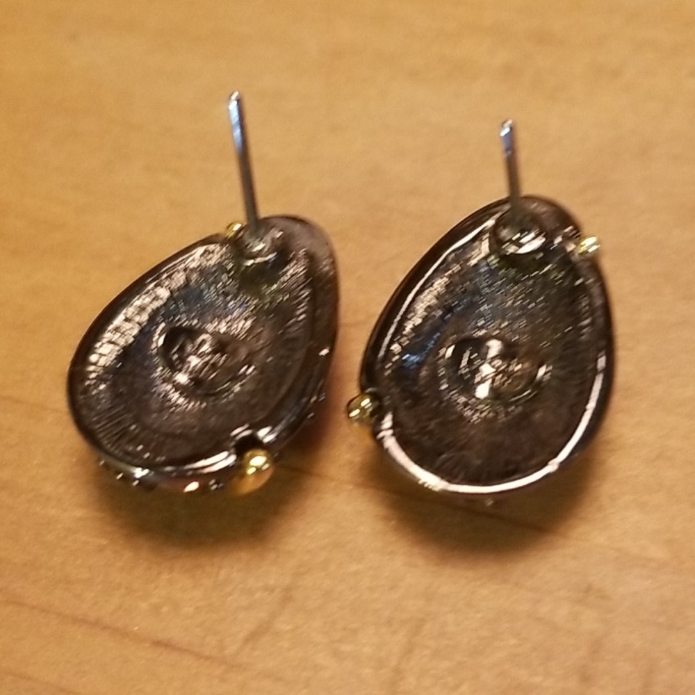 Joan Rivers Grapes Crystal & Gold Earrings - Picture 5 of 7